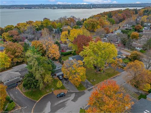 118 Lynn Court, Burlington, ON - Outdoor With Body Of Water With View