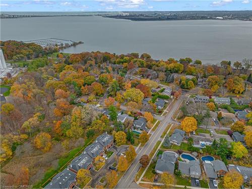 118 Lynn Court, Burlington, ON - Outdoor With Body Of Water With View