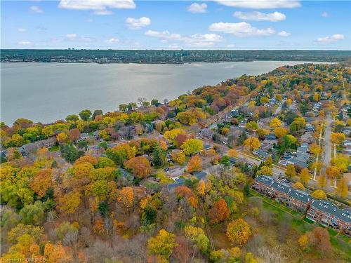 118 Lynn Court, Burlington, ON - Outdoor With Body Of Water With View