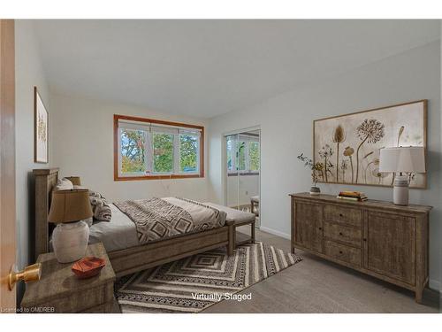 118 Lynn Court, Burlington, ON - Indoor Photo Showing Bedroom