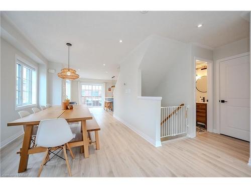 11-311 Woolwich Street, Waterloo, ON - Indoor Photo Showing Dining Room