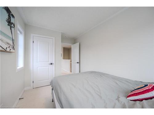 11-311 Woolwich Street, Waterloo, ON - Indoor Photo Showing Bedroom