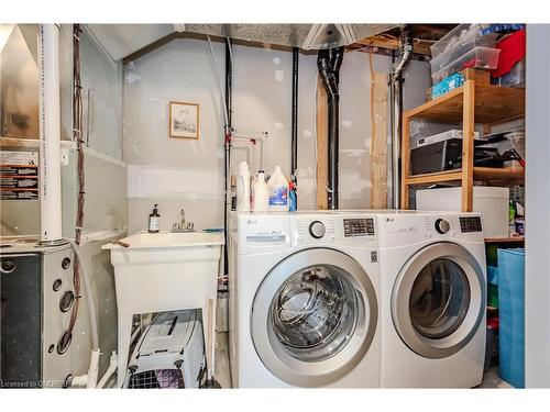 11-311 Woolwich Street, Waterloo, ON - Indoor Photo Showing Laundry Room