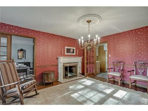 1296 Cumnock Crescent, Oakville, ON - Indoor With Fireplace