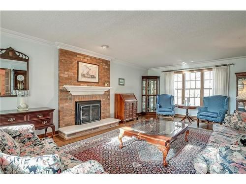 1296 Cumnock Crescent, Oakville, ON - Indoor Photo Showing Living Room With Fireplace