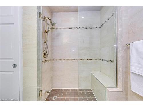 3401 Water Lily Court, Mississauga, ON - Indoor Photo Showing Bathroom