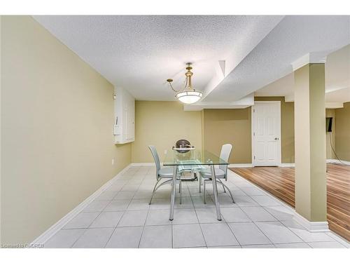 3401 Water Lily Court, Mississauga, ON - Indoor