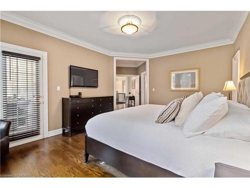 1195 Crestdale Road, Mississauga, ON - Indoor Photo Showing Bedroom