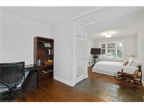 1195 Crestdale Road, Mississauga, ON - Indoor Photo Showing Bedroom