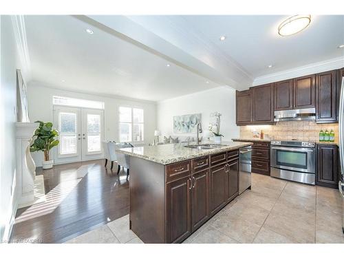 3168 Watercliffe Court, Oakville, ON - Indoor Photo Showing Kitchen With Stainless Steel Kitchen With Upgraded Kitchen