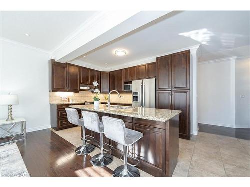 3168 Watercliffe Court, Oakville, ON - Indoor Photo Showing Kitchen With Stainless Steel Kitchen With Upgraded Kitchen