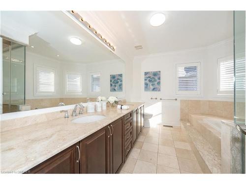 3168 Watercliffe Court, Oakville, ON - Indoor Photo Showing Bathroom