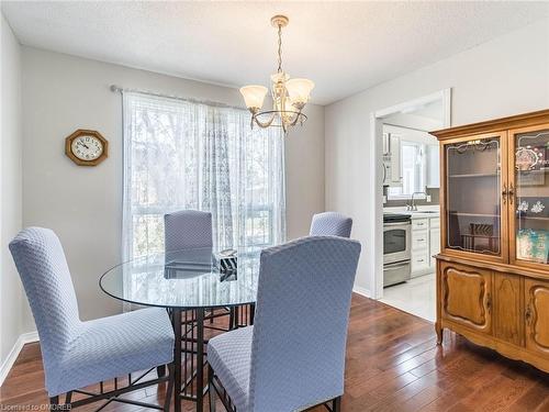 24 The Meadows Street, St. Catharines, ON - Indoor Photo Showing Dining Room