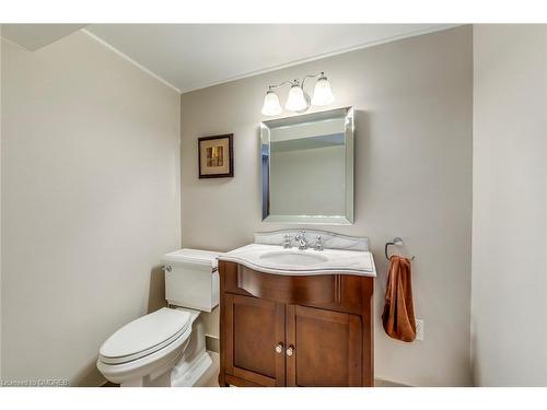 1460 Caulder Drive, Oakville, ON - Indoor Photo Showing Bathroom