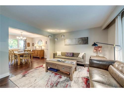 1460 Caulder Drive, Oakville, ON - Indoor Photo Showing Living Room