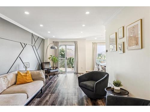 2234 Shipwright Road, Oakville, ON - Indoor Photo Showing Living Room