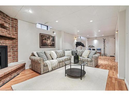 4476 Jenkins Crescent, Mississauga, ON - Indoor Photo Showing Living Room With Fireplace