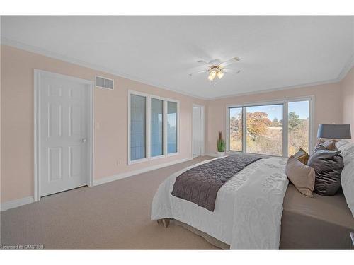 106 Fairwood Place W, Burlington, ON - Indoor Photo Showing Bedroom