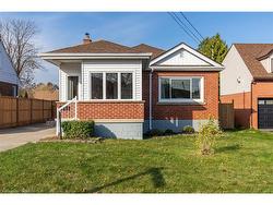 46 Upper Walker Avenue  Stoney Creek, ON L8G 1S8