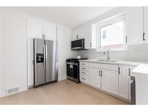 46 Upper Walker Avenue, Stoney Creek, ON - Indoor Photo Showing Kitchen With Stainless Steel Kitchen