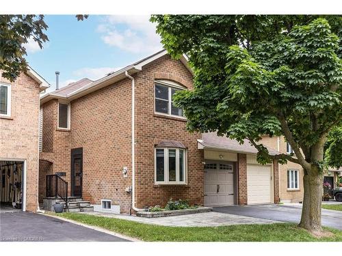 1204 Potters Wheel Crescent, Oakville, ON - Outdoor