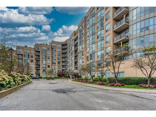 517-2511 Lakeshore Road W, Oakville, ON - Outdoor With Balcony With Facade