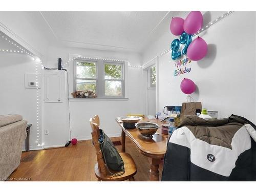 83 Haddon Avenue S, Hamilton, ON - Indoor Photo Showing Dining Room