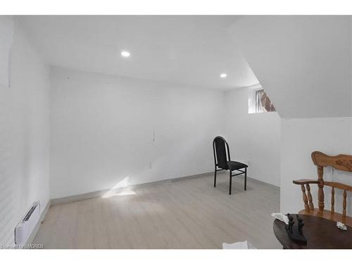 83 Haddon Avenue S, Hamilton, ON - Indoor Photo Showing Other Room