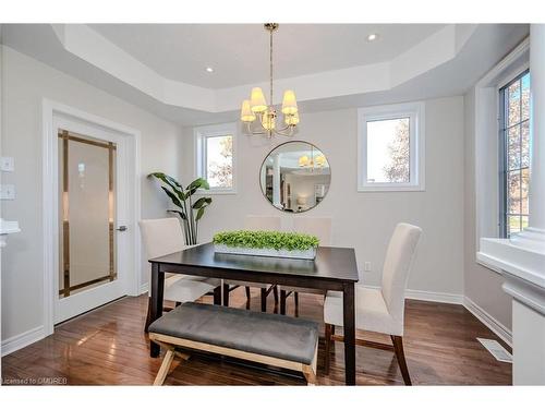 2540 Sunnyhurst Close, Oakville, ON - Indoor Photo Showing Dining Room