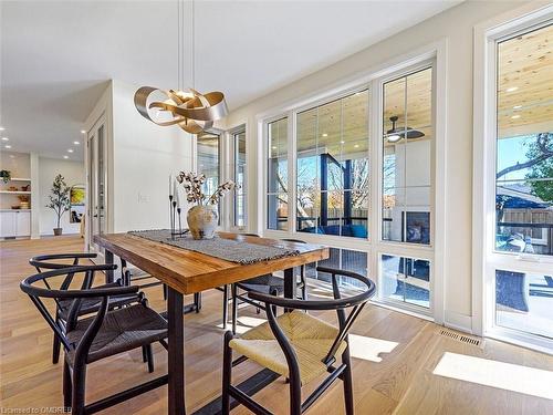 5538 Eaton Avenue, Burlington, ON - Indoor Photo Showing Dining Room