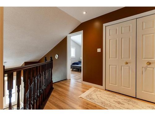 33 Draper Street, Brantford, ON - Indoor Photo Showing Other Room