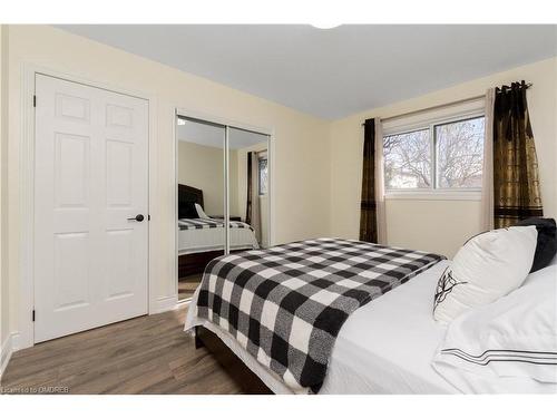 67 Eleanor Crescent, Georgetown, ON - Indoor Photo Showing Bedroom