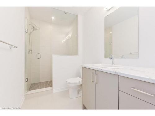 251 Farley Road South Road S, Fergus, ON - Indoor Photo Showing Bathroom