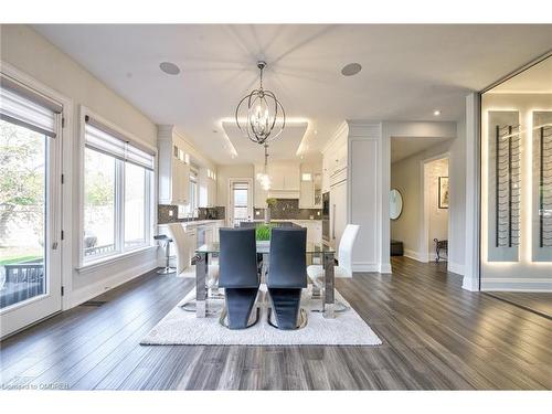 390 Sandhurst Drive, Oakville, ON - Indoor