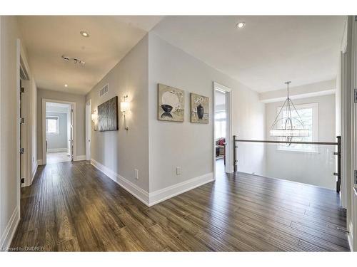 390 Sandhurst Drive, Oakville, ON - Indoor Photo Showing Other Room