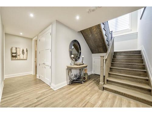 390 Sandhurst Drive, Oakville, ON - Indoor Photo Showing Other Room