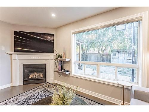 453 Pondview Place, Oakville, ON - Indoor Photo Showing Living Room With Fireplace