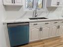 1190 Haist Street, Fonthill, ON  - Indoor Photo Showing Kitchen With Double Sink 