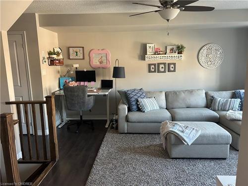 242 Sarah Cline Drive, Oakville, ON - Indoor Photo Showing Living Room