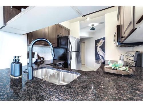 611-2365 Central Park Drive, Oakville, ON - Indoor Photo Showing Kitchen With Double Sink