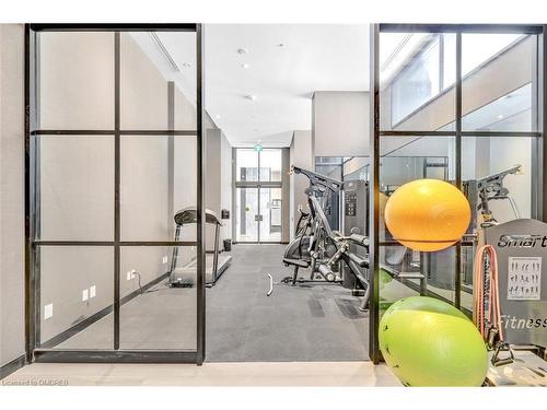 402-3005 Pine Glen Road, Oakville, ON - Indoor Photo Showing Gym Room