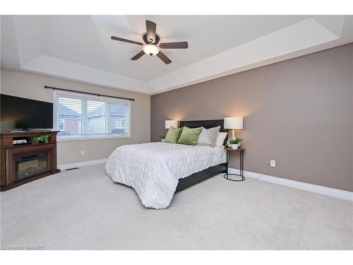 1512 Haws Crescent, Milton, ON - Indoor Photo Showing Bedroom