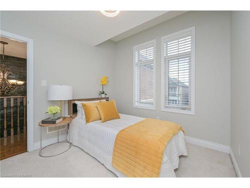 1512 Haws Crescent, Milton, ON - Indoor Photo Showing Bedroom