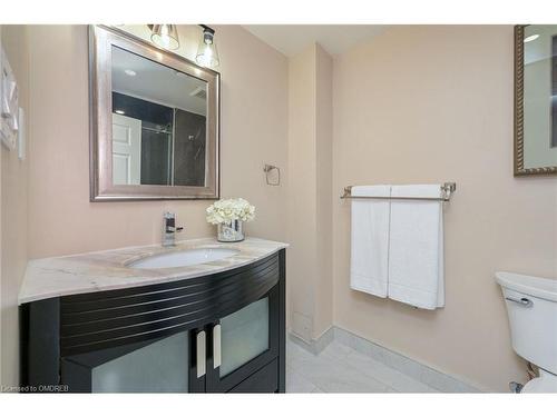 1512 Haws Crescent, Milton, ON - Indoor Photo Showing Bathroom