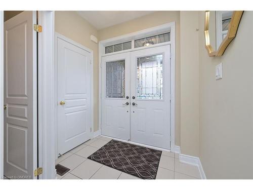 1512 Haws Crescent, Milton, ON - Indoor Photo Showing Other Room