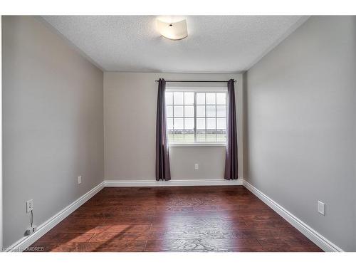 2349 Falkland Crescent, Oakville, ON - Indoor Photo Showing Other Room