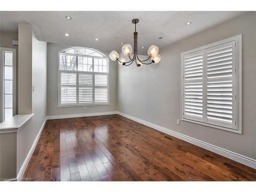 2349 Falkland Crescent, Oakville, ON - Indoor Photo Showing Other Room