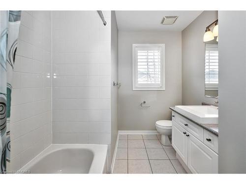 2349 Falkland Crescent, Oakville, ON - Indoor Photo Showing Bathroom