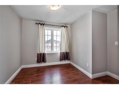 2349 Falkland Crescent, Oakville, ON - Indoor Photo Showing Other Room