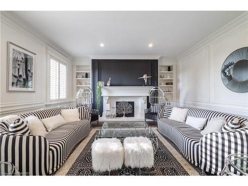 6195 Milburough Line, Burlington, ON - Indoor Photo Showing Living Room With Fireplace